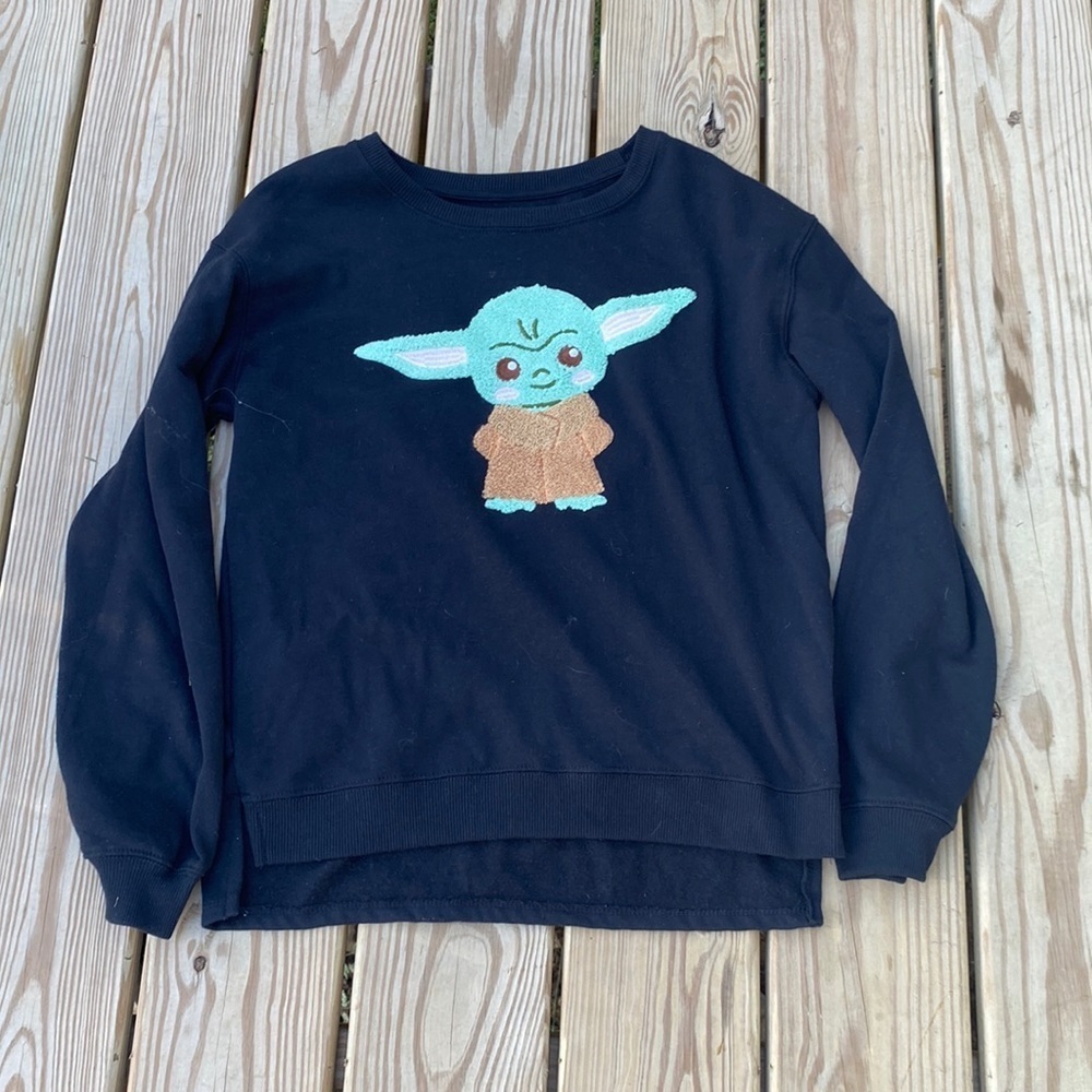 🍍STAR WARS BABY YODA CREW NECK SWEATSHIRT 🍍SIZE LARGE🍍M-2